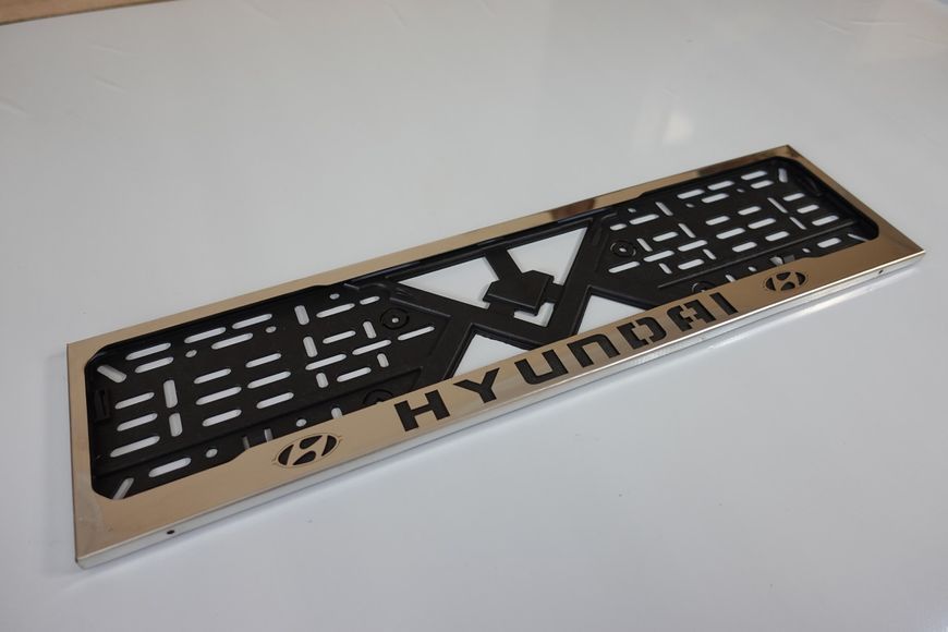 Рамка номерного знака из нержавеющей стали с надписью Hyunday(1 шт). Рамка номера из нержавейки Хюндай Hyunday фото