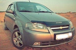 Дефлектор на капот (мухобойки) Chevrolet Aveo 2003-2006(седан) с 2003-2008 (хэтчбек) CH01 фото