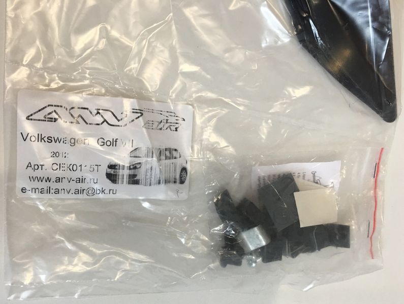 Дефлектор на капот (мухобойки) Volkswagen Golf VII 2012 г. евро крепеж СEK0115T фото