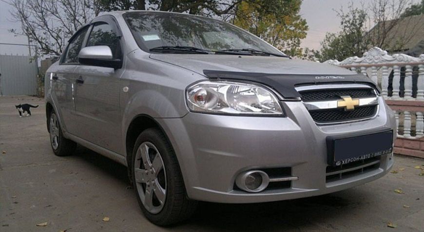 Дефлектор на капот (мухобойки) Chevrolet Aveo I 2006-2012 г. седан СКИ0078Т фото