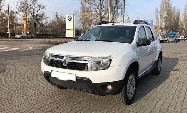 Дефлектор на капот (мухобойки) Renault Duster 2010 г. евро крепеж СЕК0108Т фото